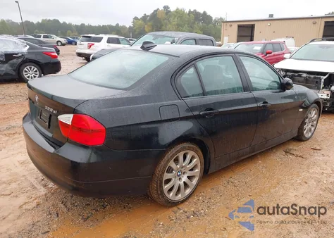 2007 BMW 328Xi z USA, uszkodzony, nr VIN WBAVC93547KZ71877